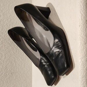 Peter Kaiser Classic heels US 9 / EU 40